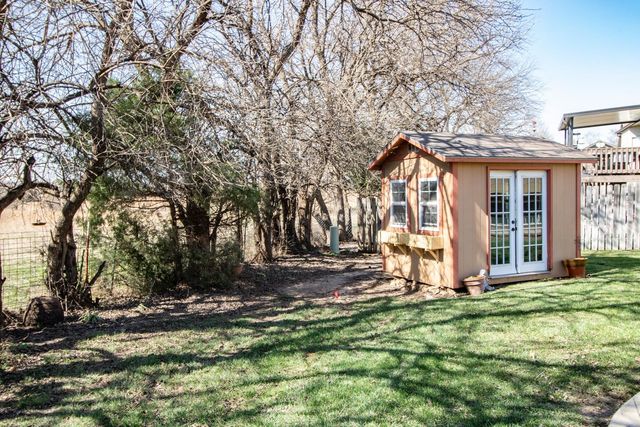 915 N Cedar Brook Cir, Mulvane, KS 67110