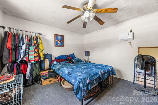 3706 2nd Avenue NW, Hickory, NC 28601