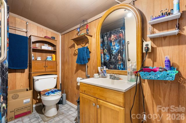 3706 2nd Avenue NW, Hickory, NC 28601