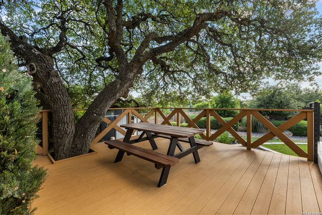 1527 Silent Hollow, San Antonio, TX 78260