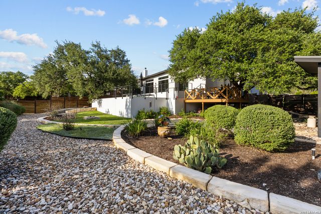 1527 Silent Hollow, San Antonio, TX 78260