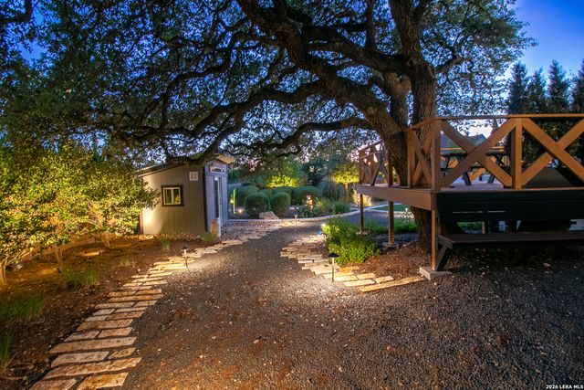 1527 Silent Hollow, San Antonio, TX 78260