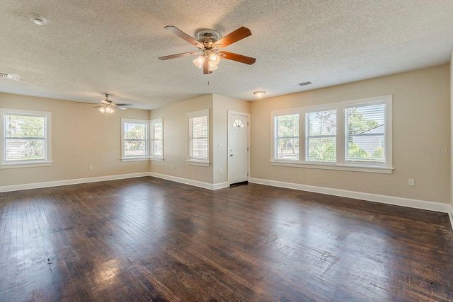 1524 13TH AVENUE S, St Petersburg, FL 33705