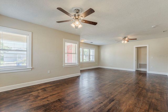 1524 13TH AVENUE S, St Petersburg, FL 33705