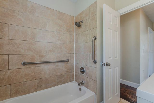 1524 13TH AVENUE S, St Petersburg, FL 33705