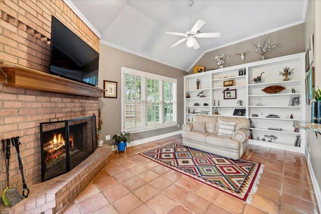 6565 QUAIL POINTE CIR, Memphis, TN 38120