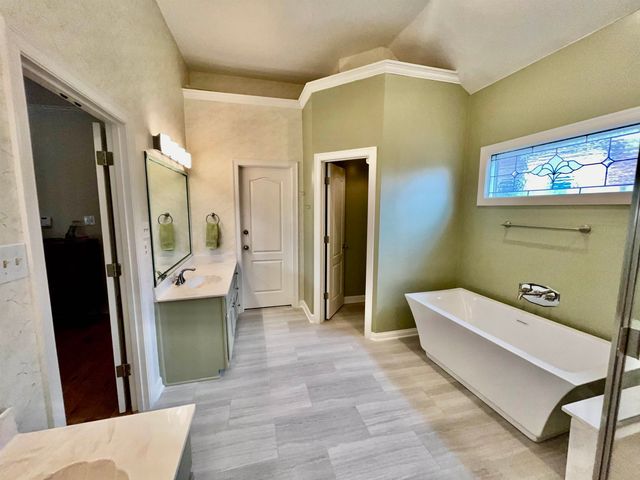 6565 QUAIL POINTE CIR, Memphis, TN 38120