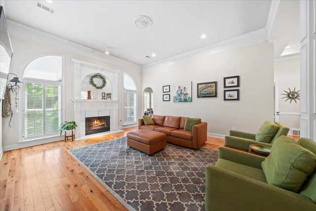 6565 QUAIL POINTE CIR, Memphis, TN 38120