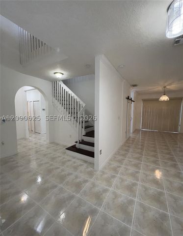 15809 SW 60th Ter 15809, Miami, FL 33193