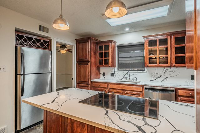 3704 Hulen Park Drive, Fort Worth, TX 76109