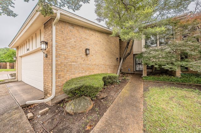 3704 Hulen Park Drive, Fort Worth, TX 76109