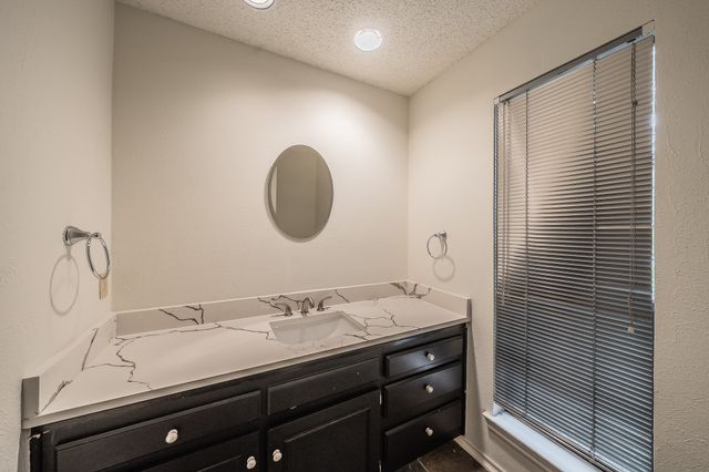 3704 Hulen Park Drive, Fort Worth, TX 76109