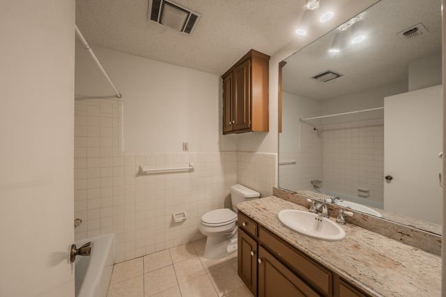 3704 Hulen Park Drive, Fort Worth, TX 76109