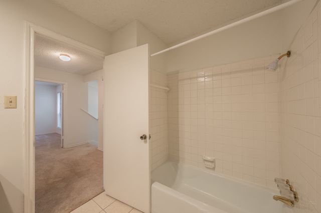 3704 Hulen Park Drive, Fort Worth, TX 76109