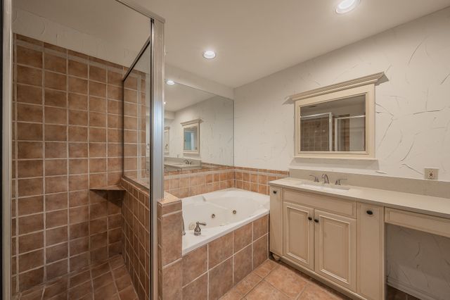 3704 Hulen Park Drive, Fort Worth, TX 76109