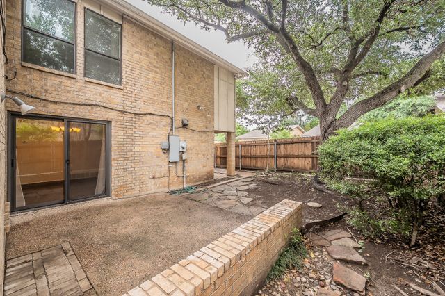 3704 Hulen Park Drive, Fort Worth, TX 76109