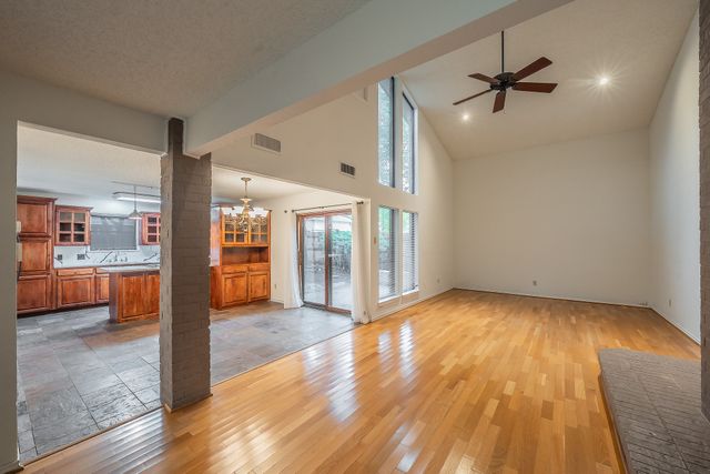 3704 Hulen Park Drive, Fort Worth, TX 76109