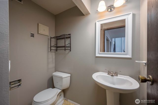 306 Belmont Avenue, Moses Lake, WA 98837