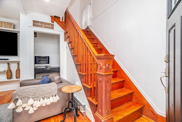 89 Boutelle St, Leominster, MA 01453