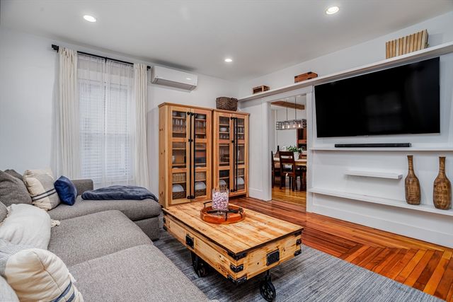 89 Boutelle St, Leominster, MA 01453