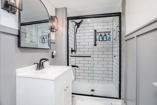 89 Boutelle St, Leominster, MA 01453