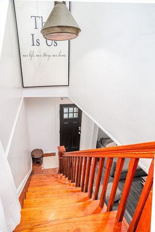 89 Boutelle St, Leominster, MA 01453