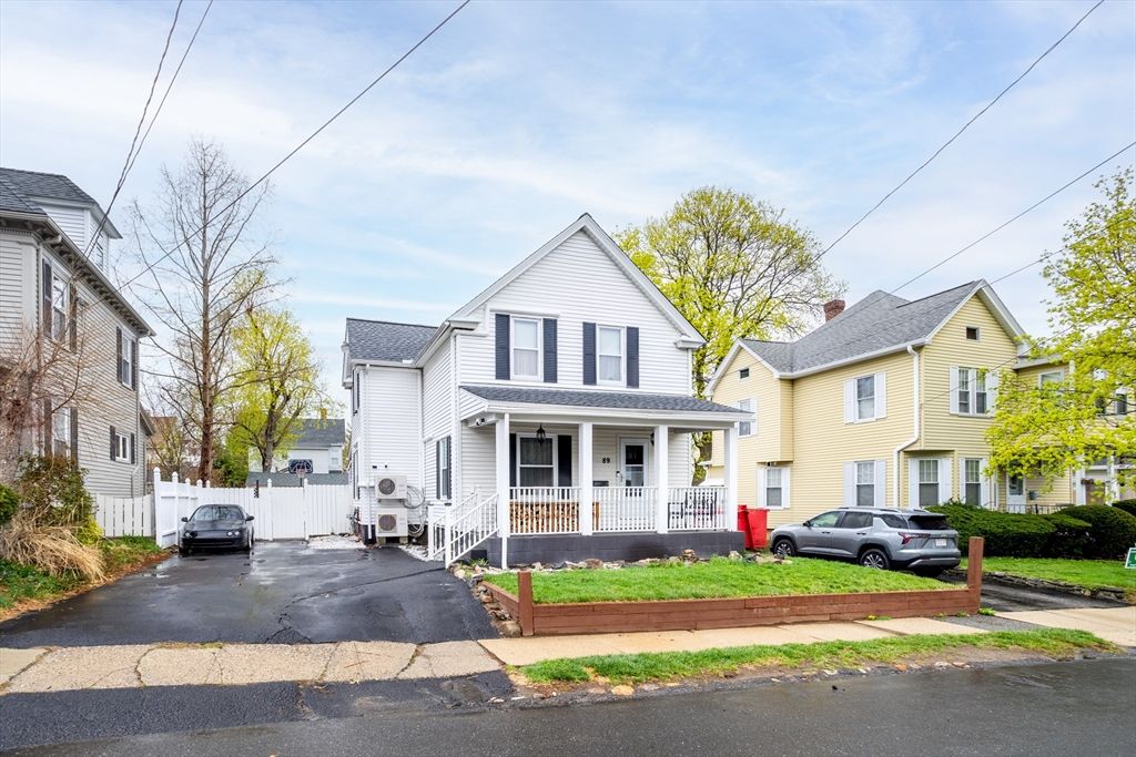 89 Boutelle St, Leominster, MA 01453