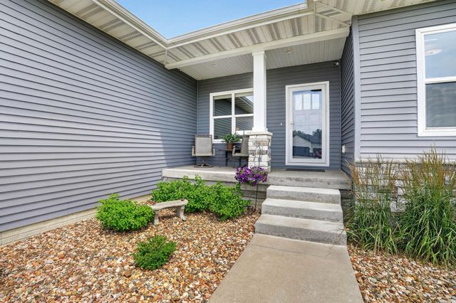 1821 Reese Road, Cedar Falls, IA 50613
