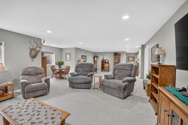 1821 Reese Road, Cedar Falls, IA 50613