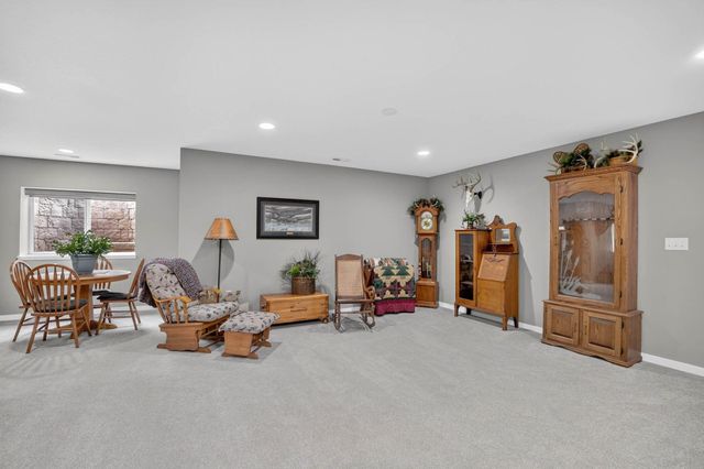 1821 Reese Road, Cedar Falls, IA 50613