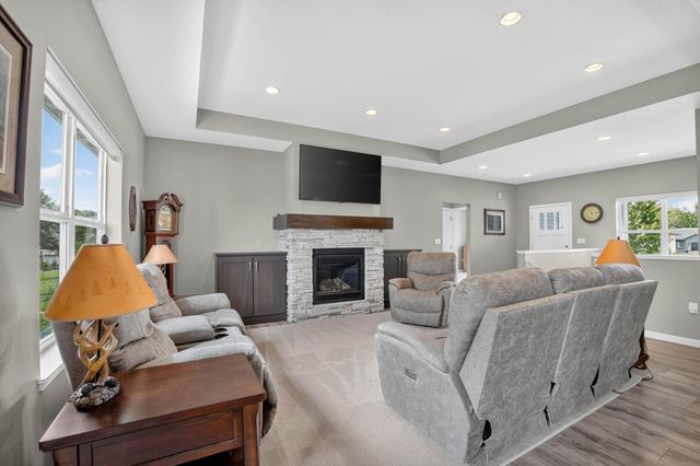 1821 Reese Road, Cedar Falls, IA 50613