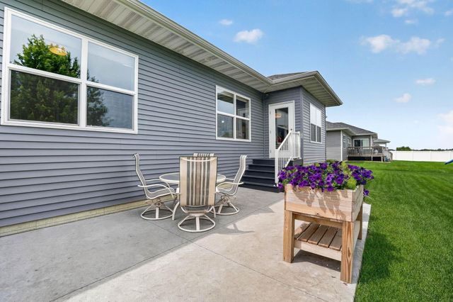 1821 Reese Road, Cedar Falls, IA 50613