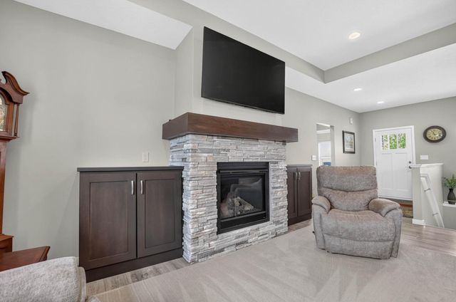 1821 Reese Road, Cedar Falls, IA 50613