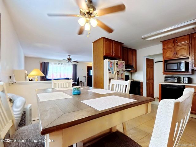 59 Zoe St, Staten Island, NY 10305