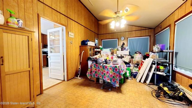 59 Zoe St, Staten Island, NY 10305