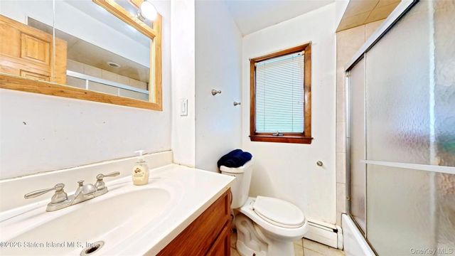 59 Zoe St, Staten Island, NY 10305
