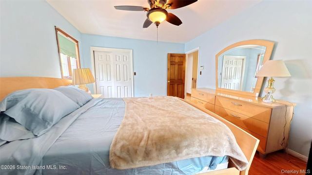 59 Zoe St, Staten Island, NY 10305
