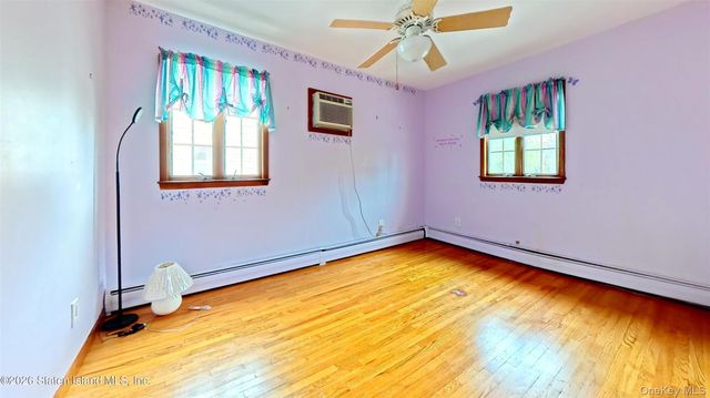 59 Zoe St, Staten Island, NY 10305