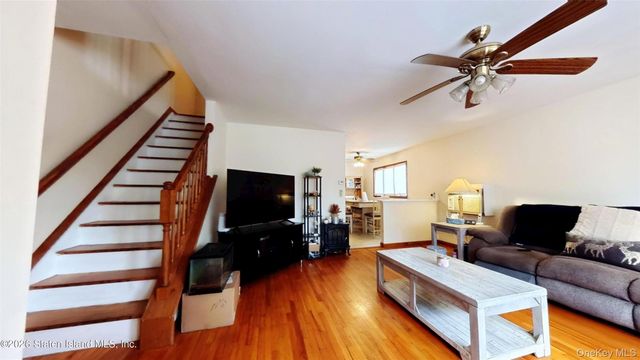 59 Zoe St, Staten Island, NY 10305