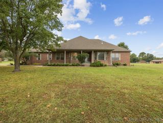 1430 S 177th East Avenue, Tulsa, OK 74108