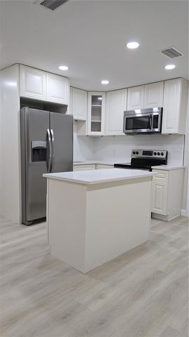 1504 SE 12TH PLACE, Gainesville, FL 32641