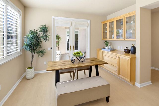 807 Carrousel Ct, Lincoln, CA 95648