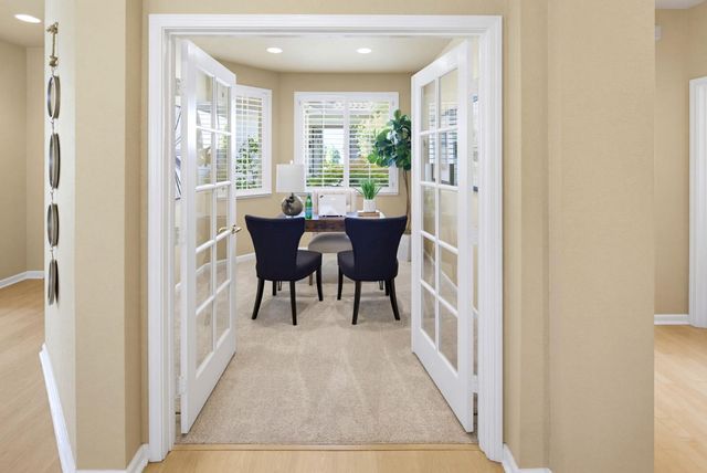 807 Carrousel Ct, Lincoln, CA 95648