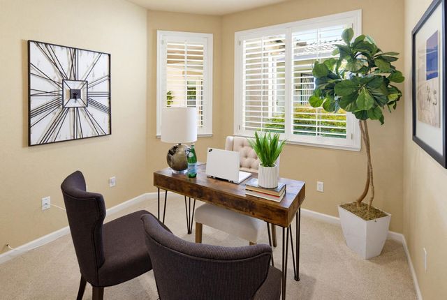 807 Carrousel Ct, Lincoln, CA 95648