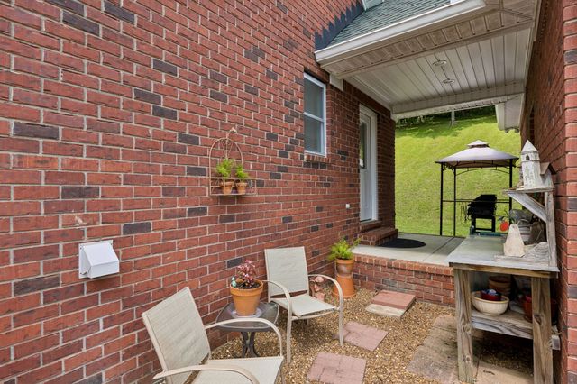 2865 Spring Place Rd, Belfast, TN 37019