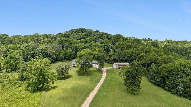 2865 Spring Place Rd, Belfast, TN 37019