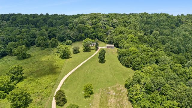 2865 Spring Place Rd, Belfast, TN 37019