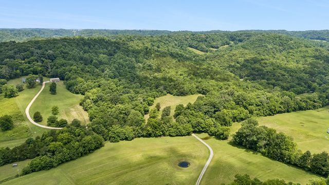 2865 Spring Place Rd, Belfast, TN 37019