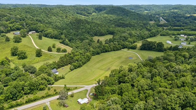 2865 Spring Place Rd, Belfast, TN 37019