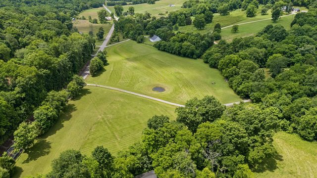 2865 Spring Place Rd, Belfast, TN 37019
